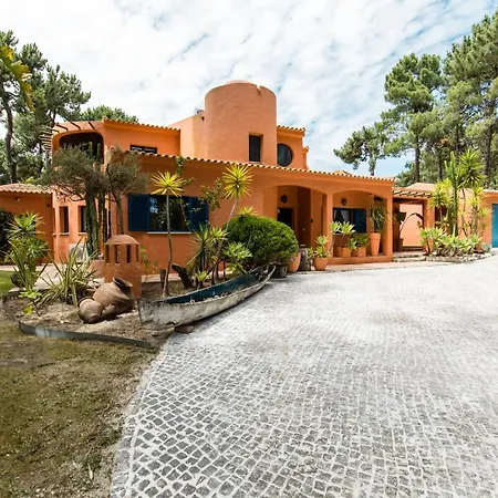 Villa Bambu Charneca (Setubal)
